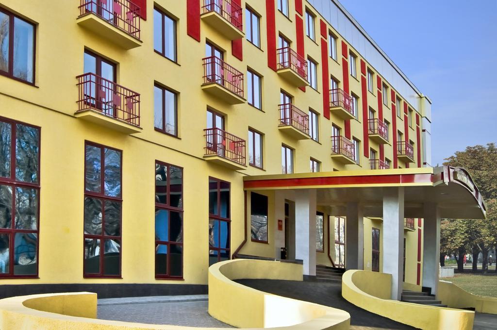 Optima Hotel Deluxe Kryvy Rih Extérieur photo